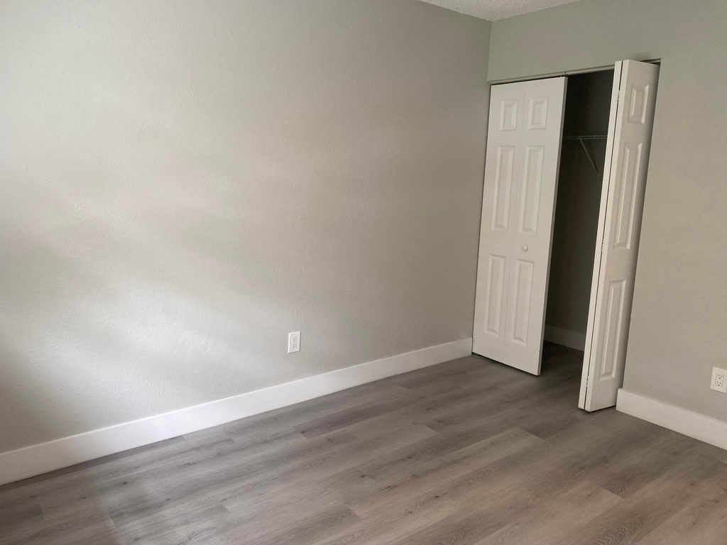 11432 Nw 43rd Street - Photo 25