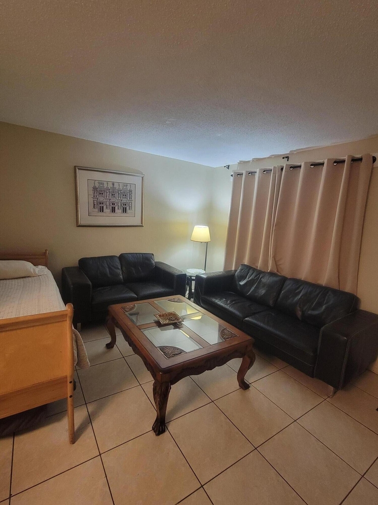 29 E Sheridan Street - Photo 5