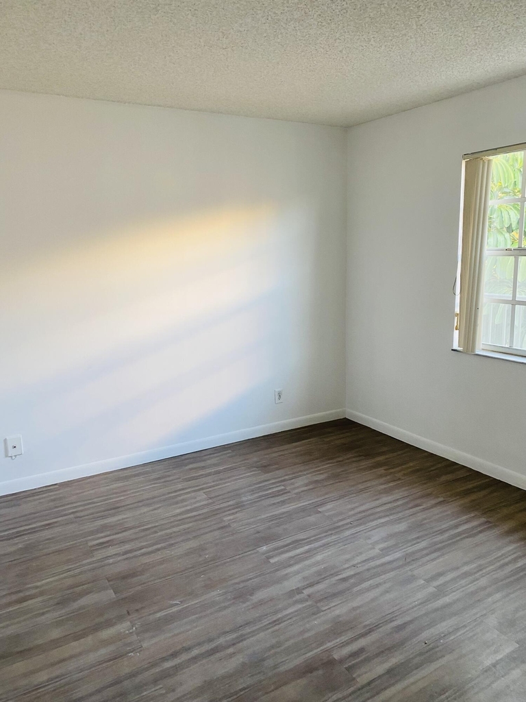 1130 Lake Shore Drive - Photo 10