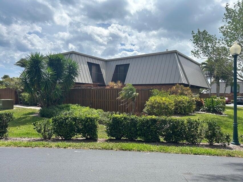 1420 Ocean Way Drive - Photo 1