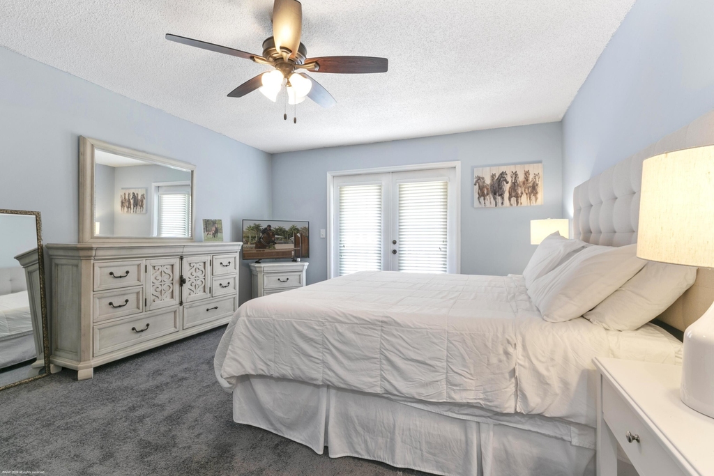 13477 Fountain View Boulevard - Photo 10