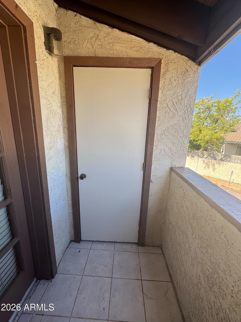 16402 N 31st Street - Photo 2