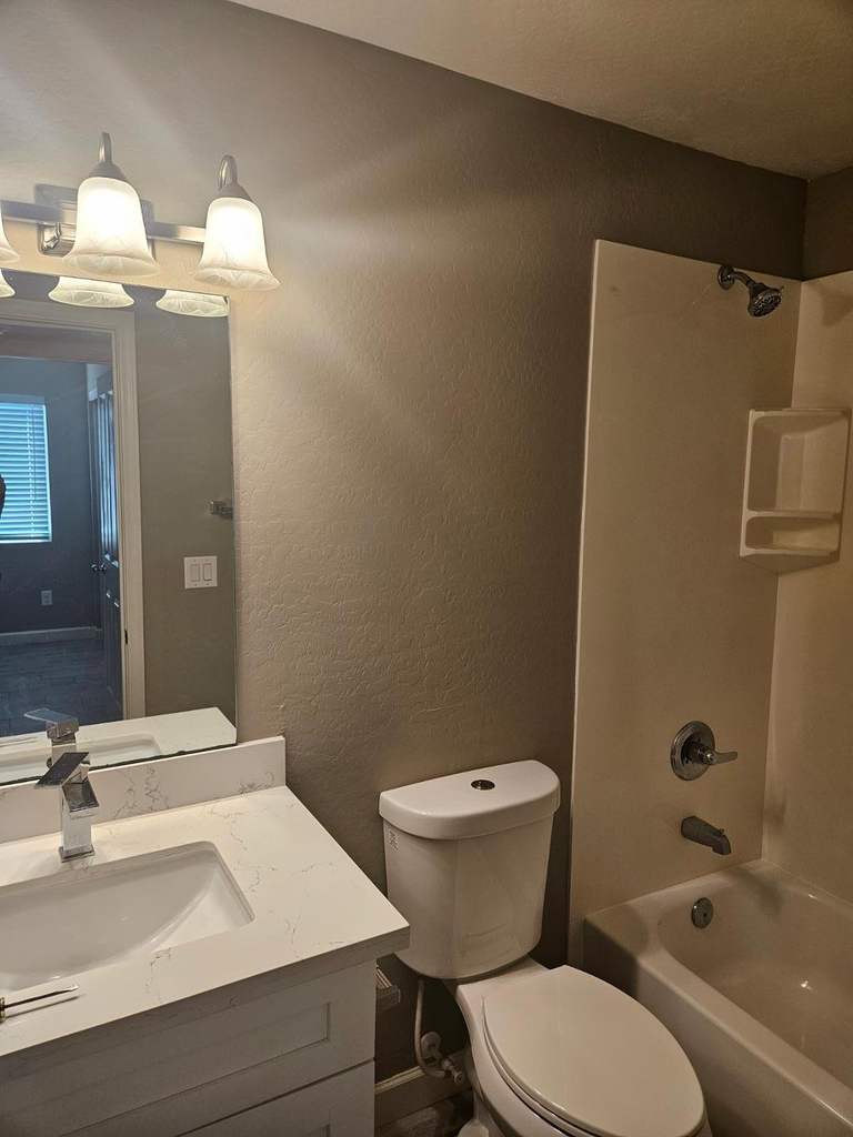 935 E Roma Avenue - Photo 10