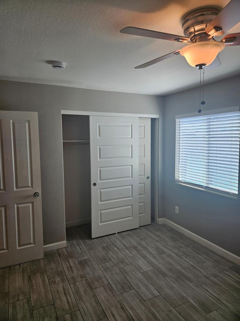 935 E Roma Avenue - Photo 9