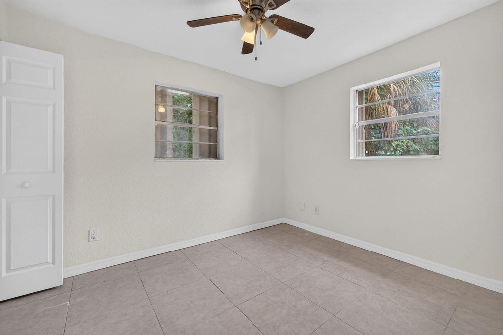913 Se 10th Street - Photo 21