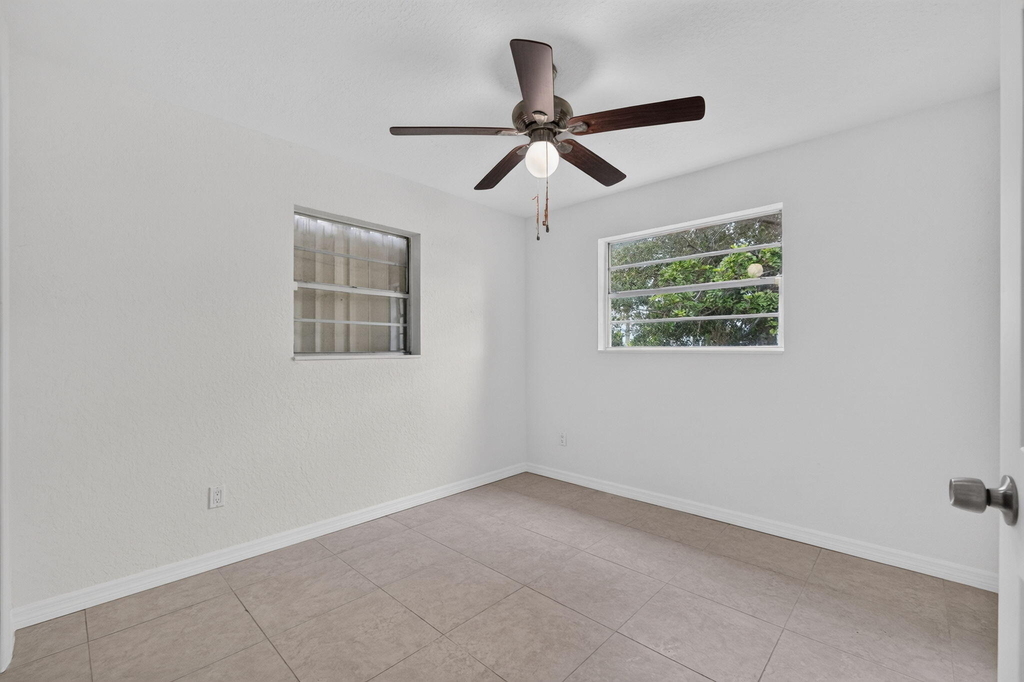 913 Se 10th Street - Photo 23