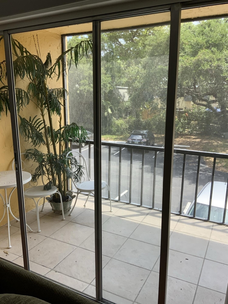480 Nw 20th Street - Photo 17