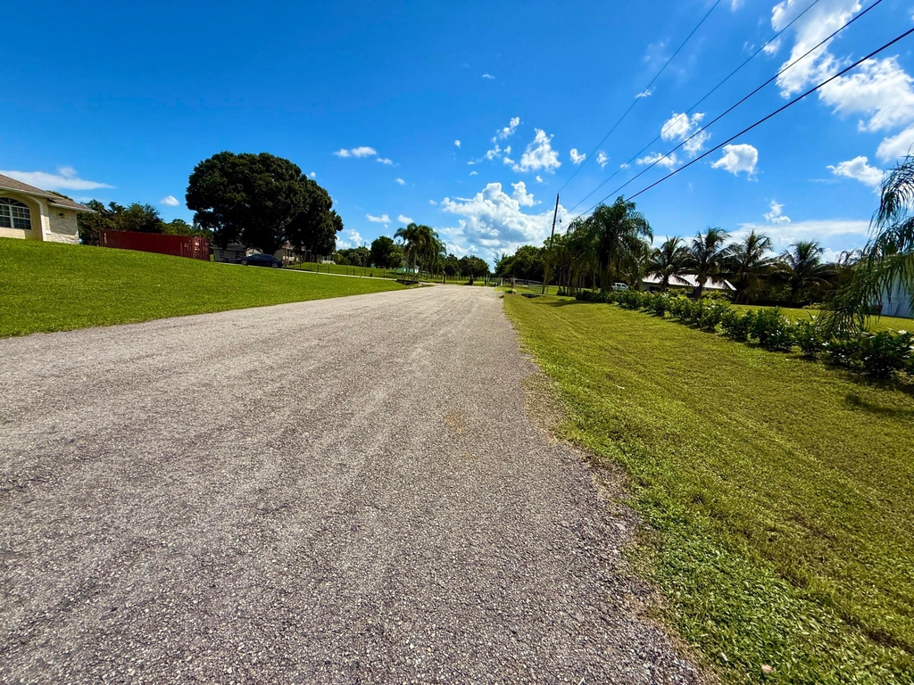 17466 38th Lane N - Photo 4