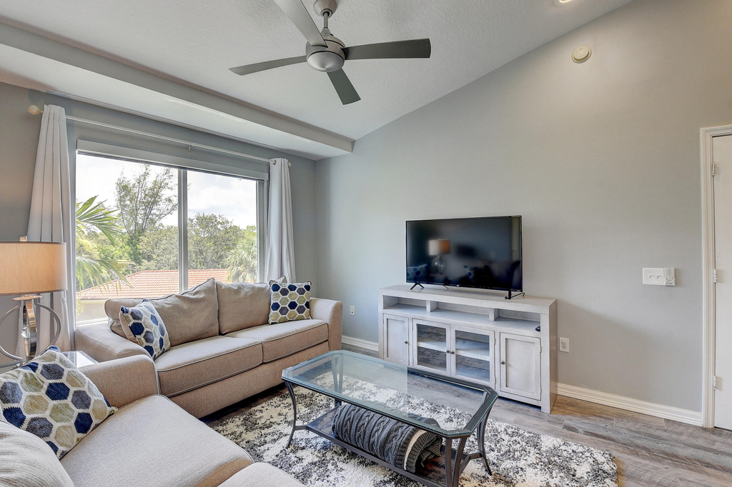 1223 Villa Circle - Photo 4