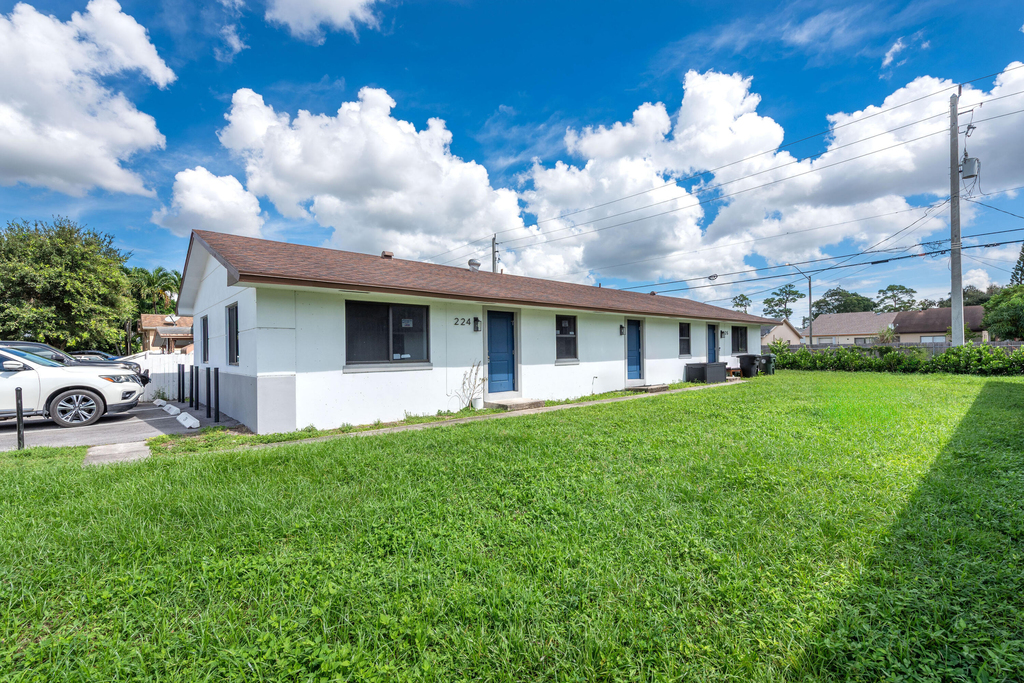 224 Jackson Avenue - Photo 0