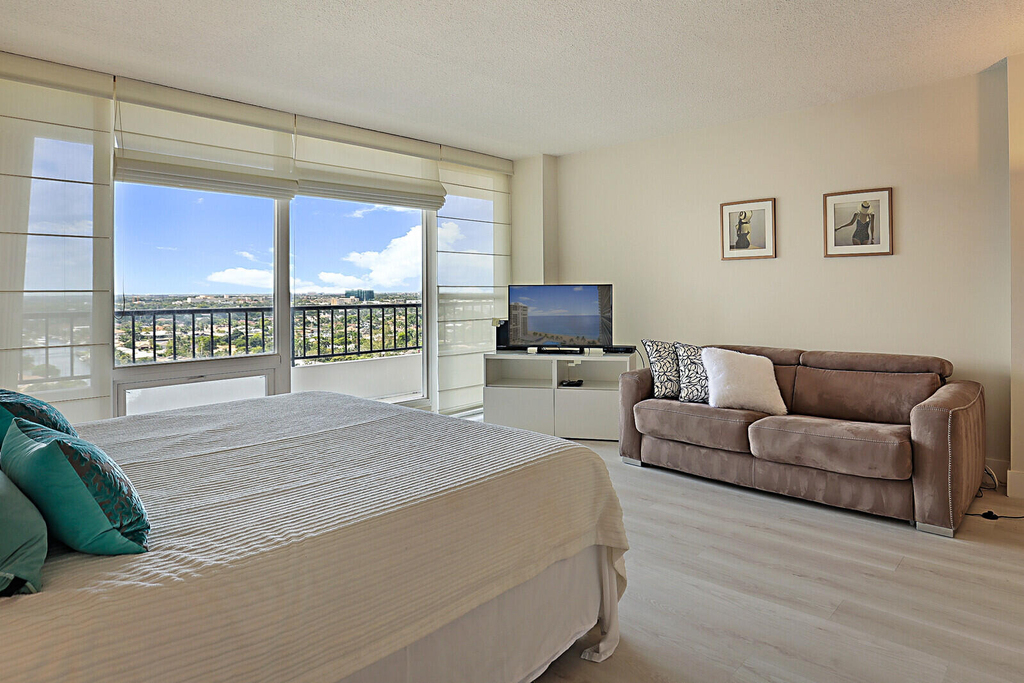4280 Galt Ocean Drive - Photo 22