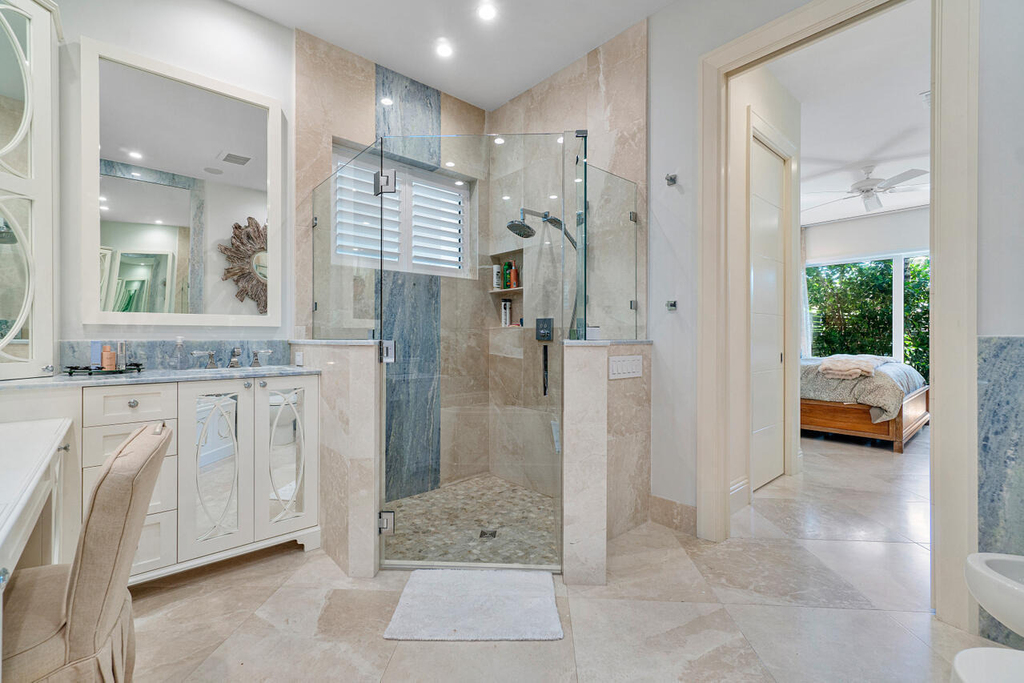 1212 Hillsboro Mile - Photo 17