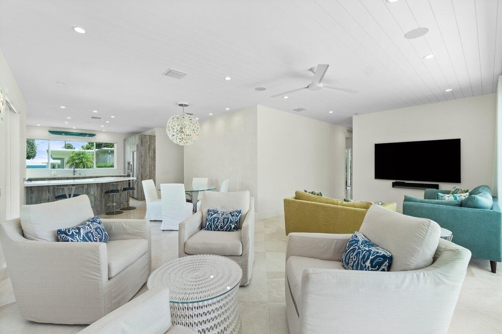 1212 Hillsboro Mile - Photo 9