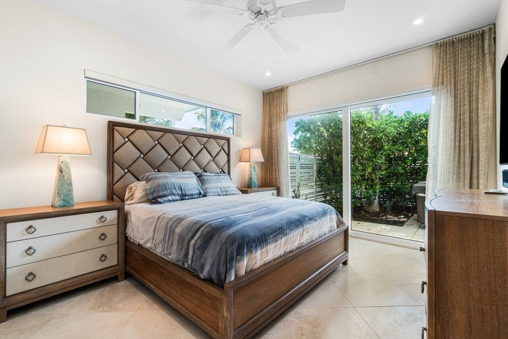 1212 Hillsboro Mile - Photo 15