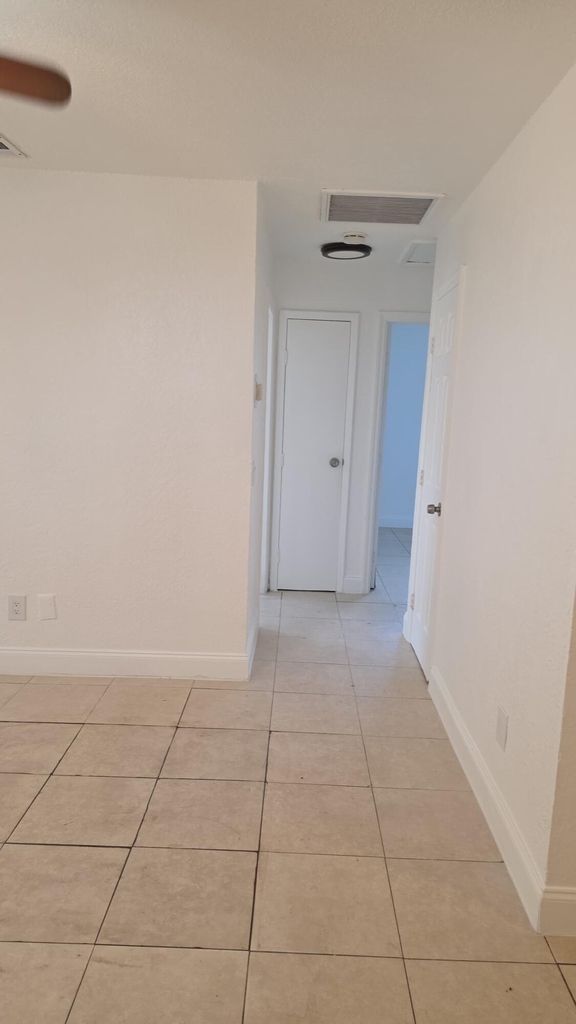 1130 N F Street - Photo 4