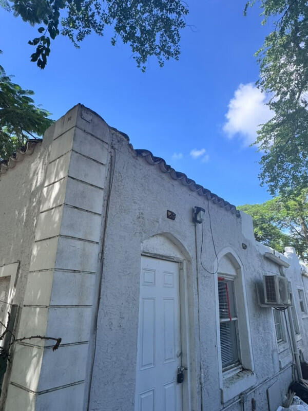 261 Nw 81st Street - Photo 0