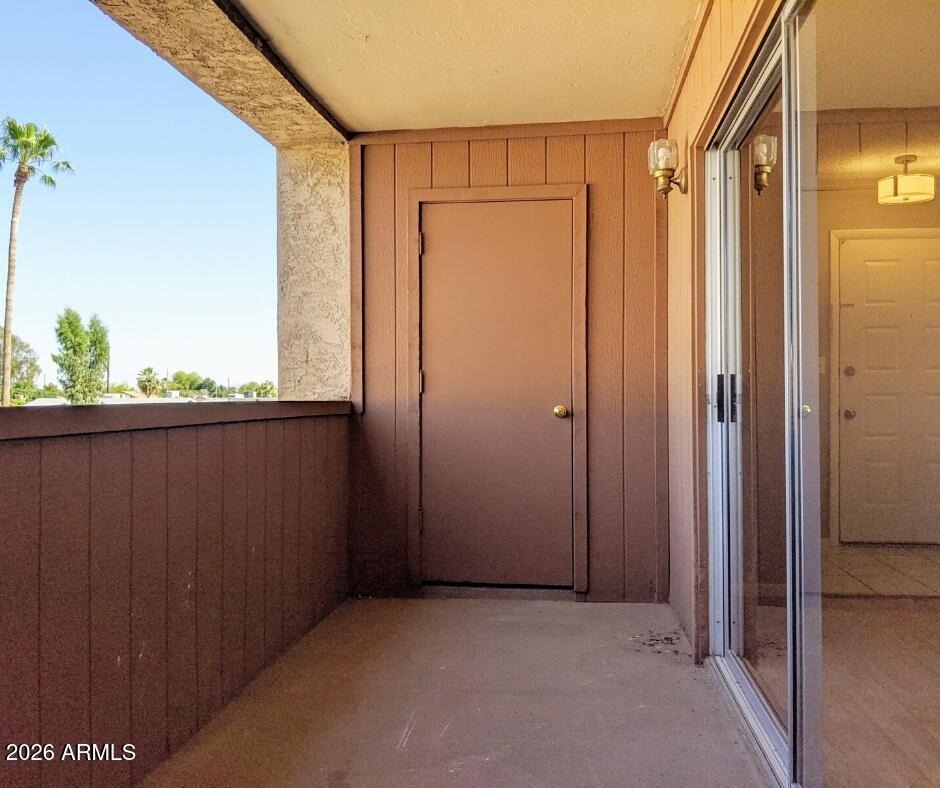 4608 W Maryland Avenue - Photo 1