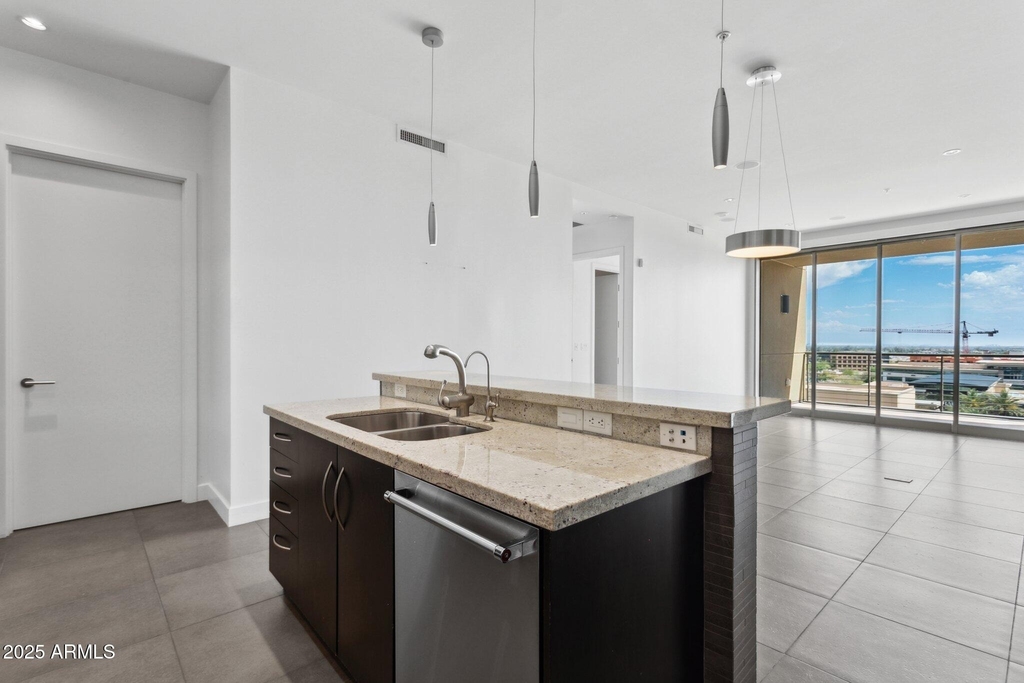 15215 N Kierland Boulevard - Photo 9