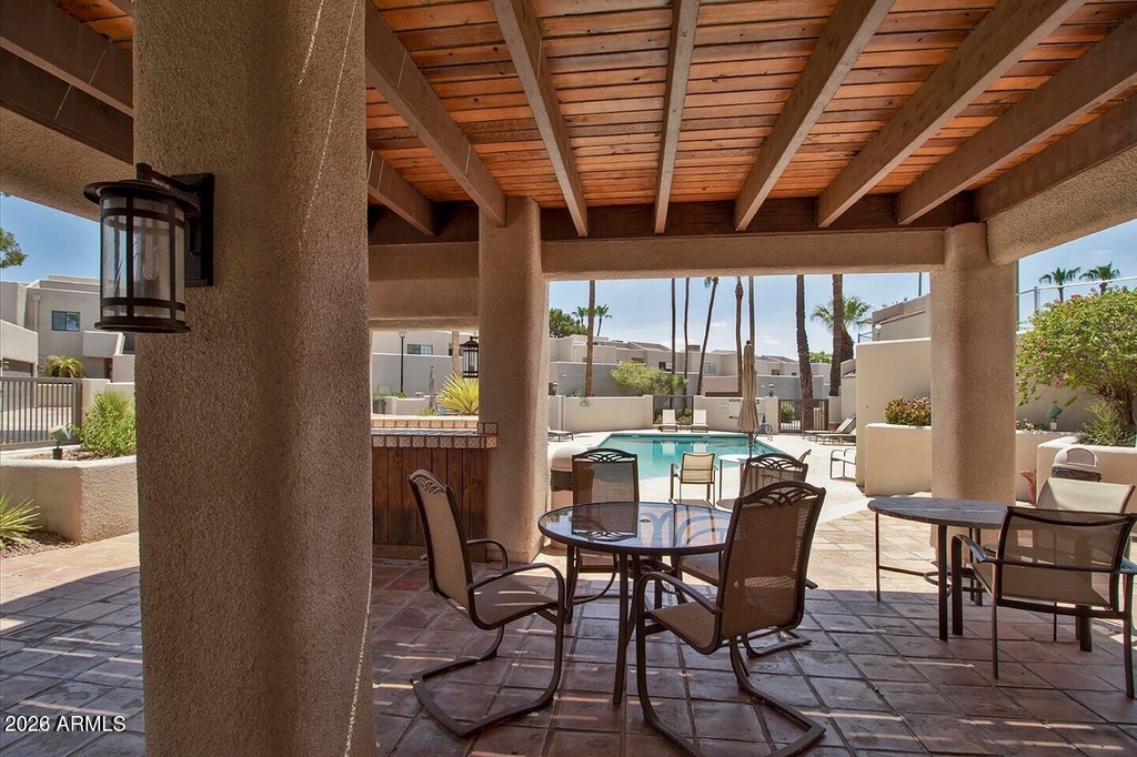 3033 E Rose Lane - Photo 30