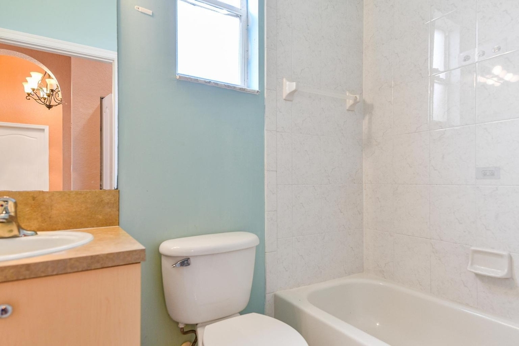 5544 Spanish River Road - Photo 15