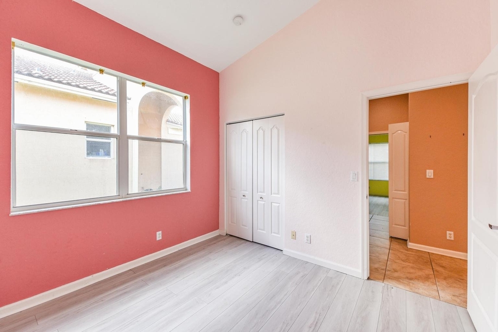 5544 Spanish River Road - Photo 14