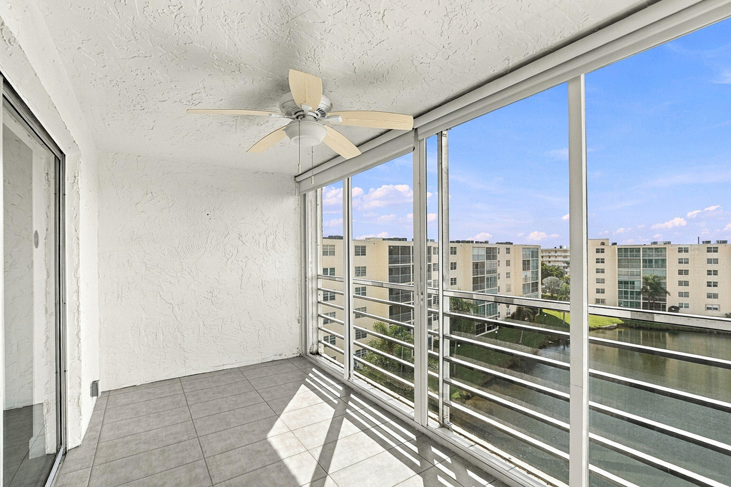 111 Se 3rd Avenue - Photo 6