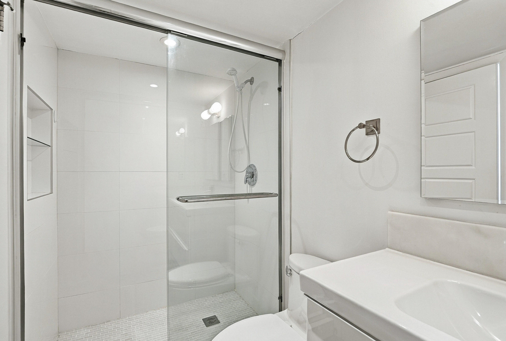 111 Se 3rd Avenue - Photo 10