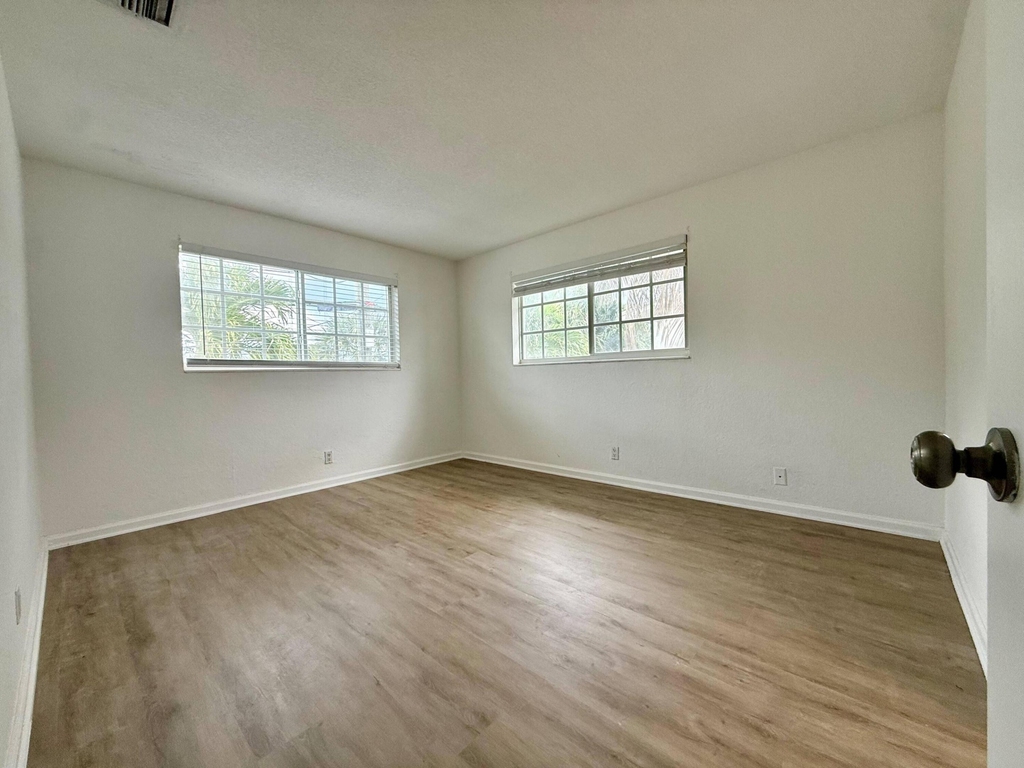3370 Ne 16th Terrace - Photo 9