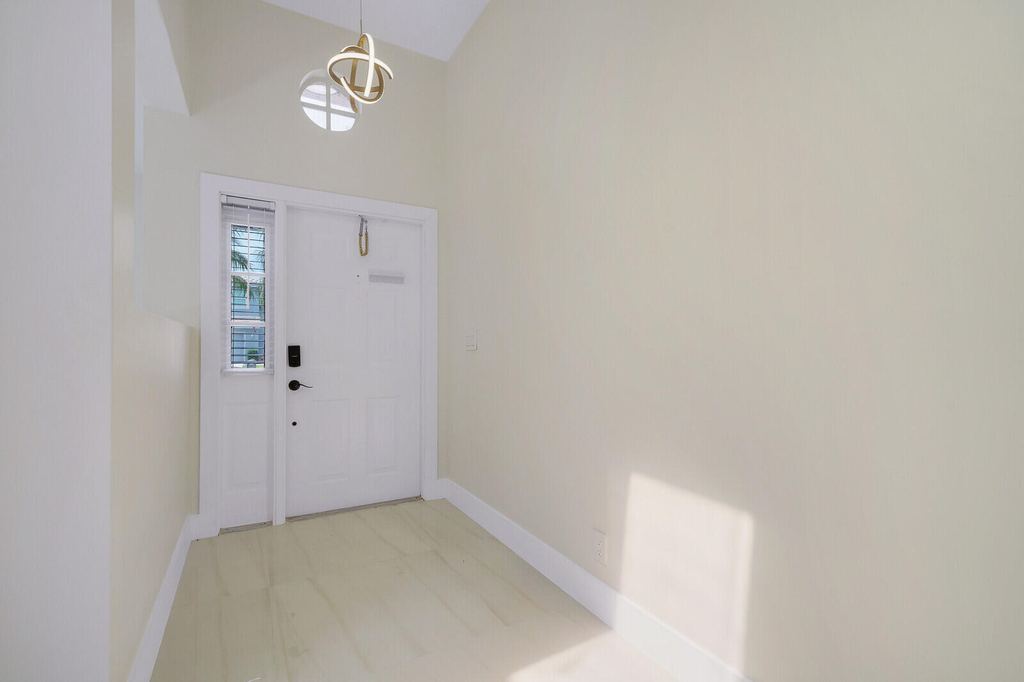 8599 Tourmaline Boulevard - Photo 3