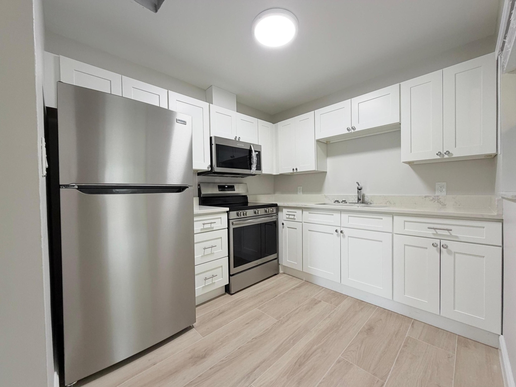 2018 S Waterway Drive - Photo 0