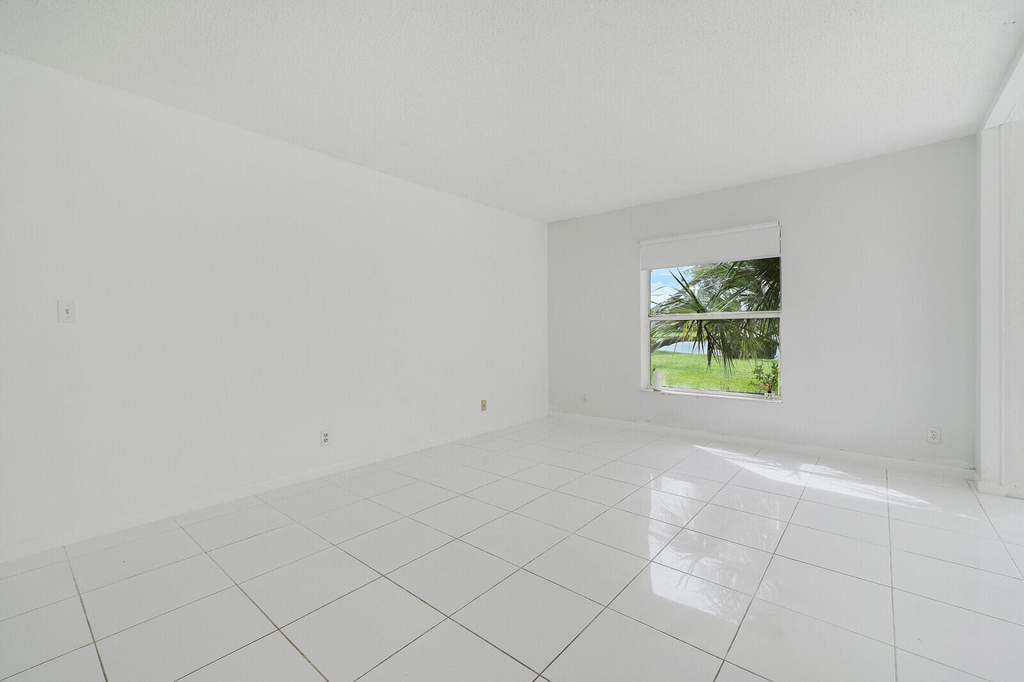 8577 Boca Glades Boulevard W - Photo 4