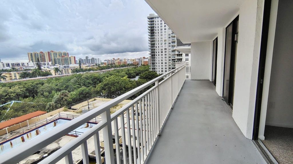 210 174th Street - Photo 1