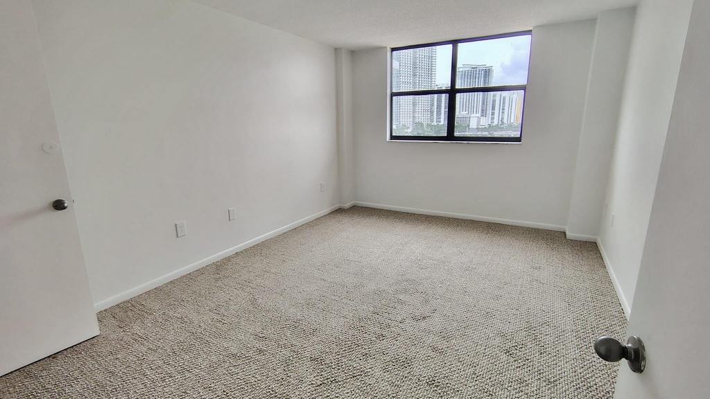 210 174th Street - Photo 16