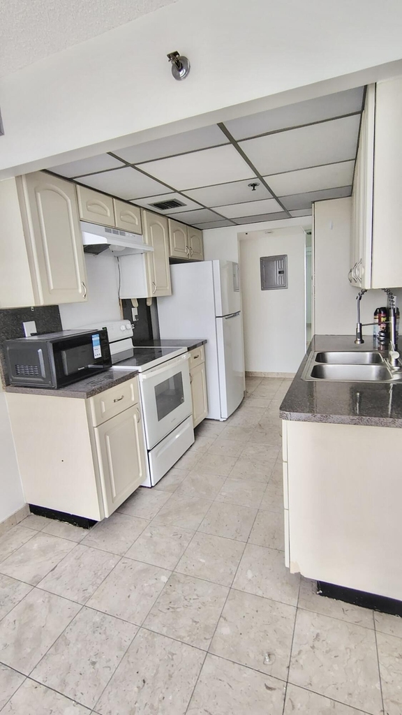 210 174th Street - Photo 5