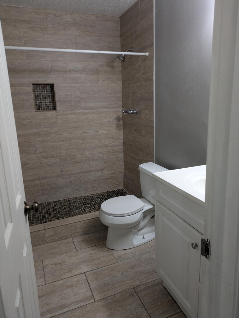 3502 Riverside Drive - Photo 1