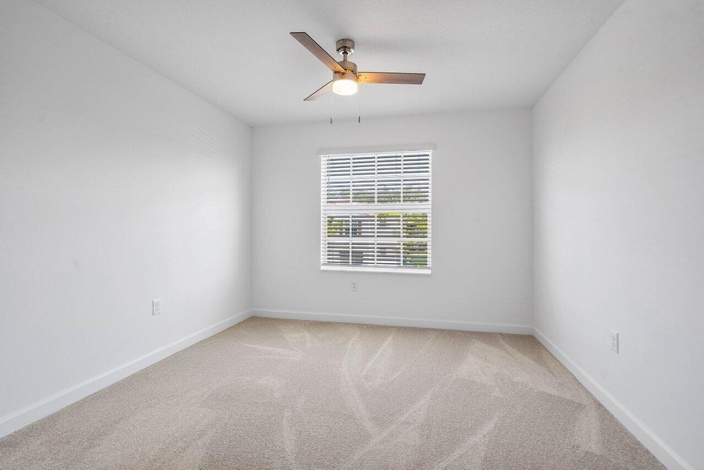 6758 Broadwater Lane - Photo 18
