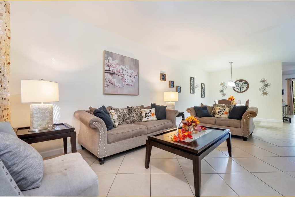 6946 Nw Halton Park Lane - Photo 2