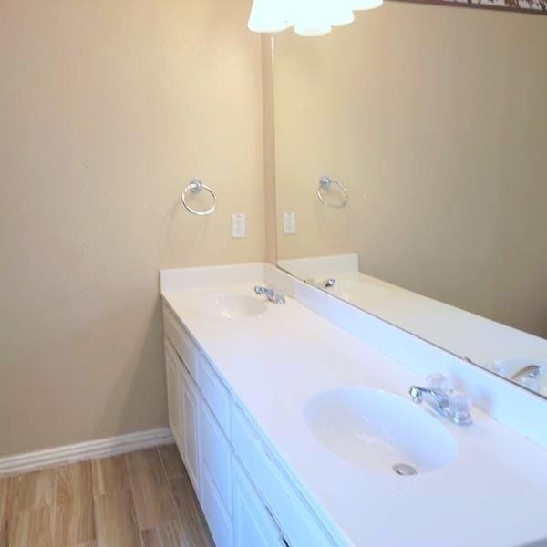 920 Sierra Vista Court - Photo 8