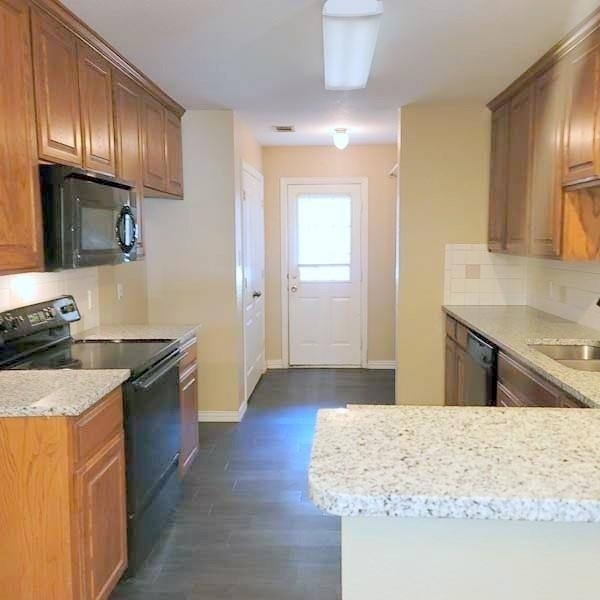 920 Sierra Vista Court - Photo 6
