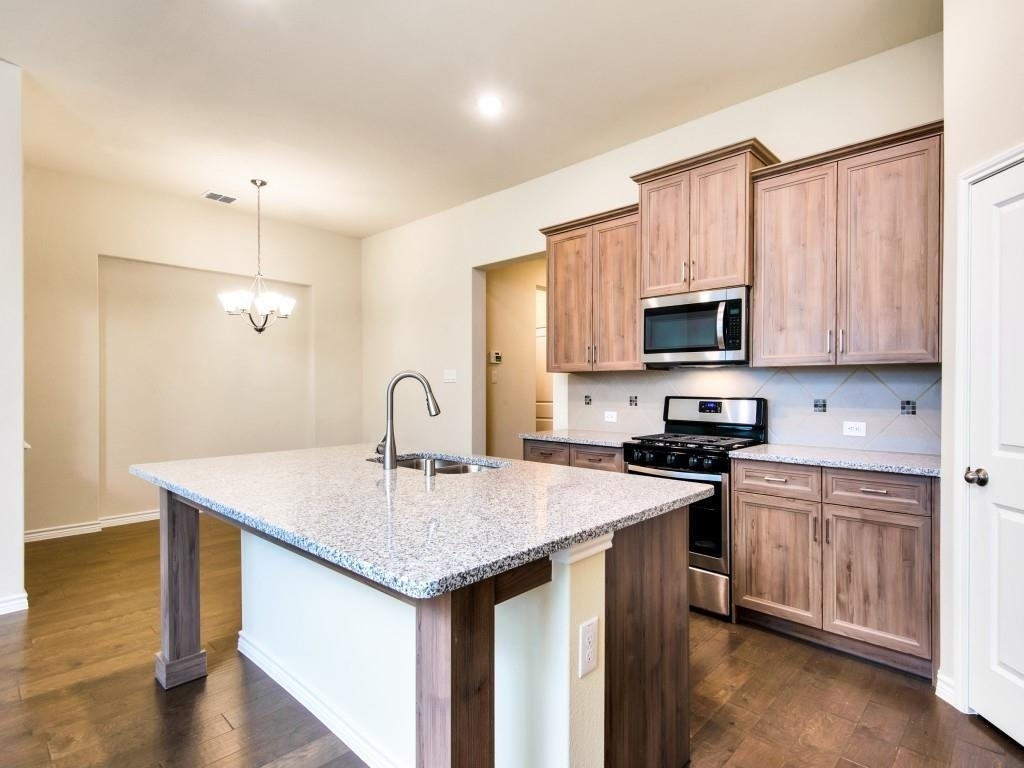7024 Mapleshade Way - Photo 10