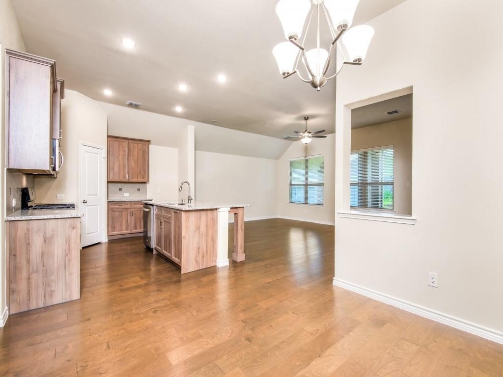 7024 Mapleshade Way - Photo 7