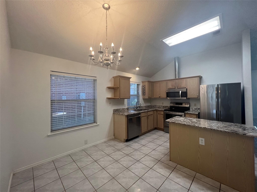 8059 Raleigh Court - Photo 4