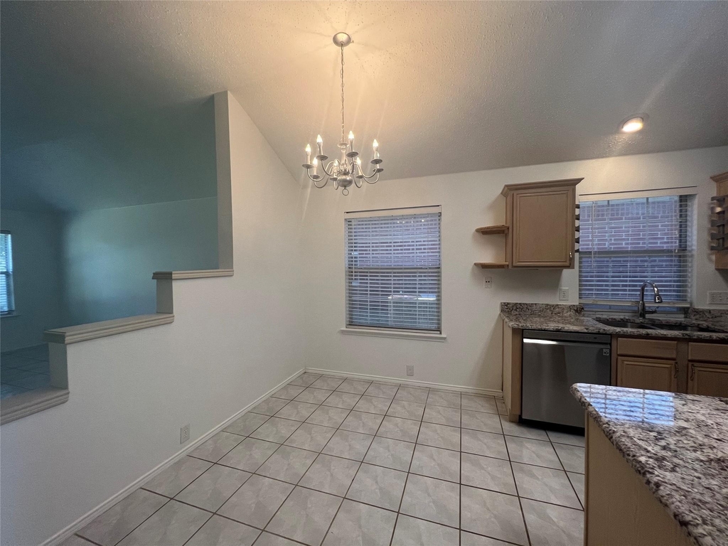 8059 Raleigh Court - Photo 5