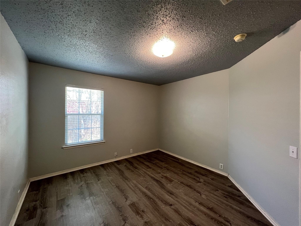 8059 Raleigh Court - Photo 14