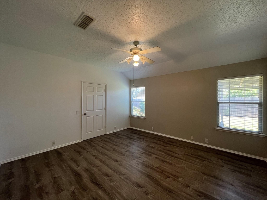 8059 Raleigh Court - Photo 9
