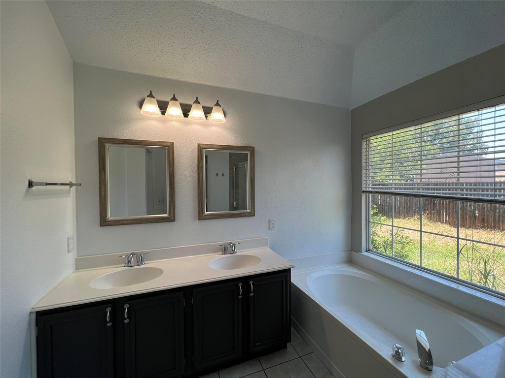 8059 Raleigh Court - Photo 11