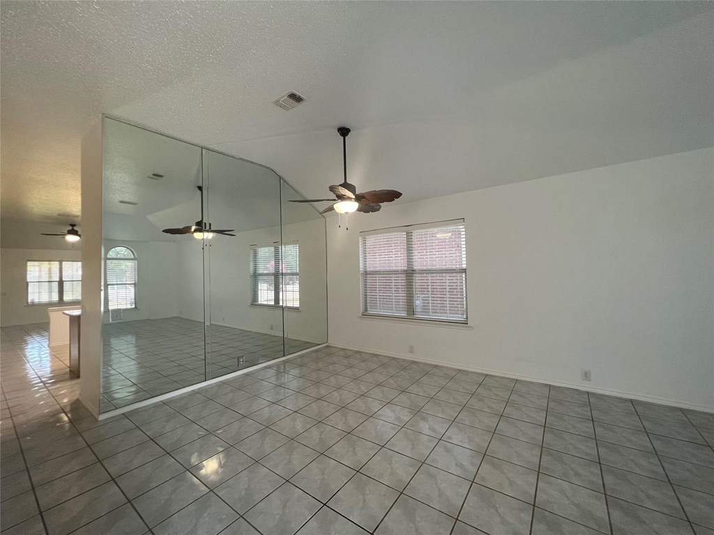 8059 Raleigh Court - Photo 2