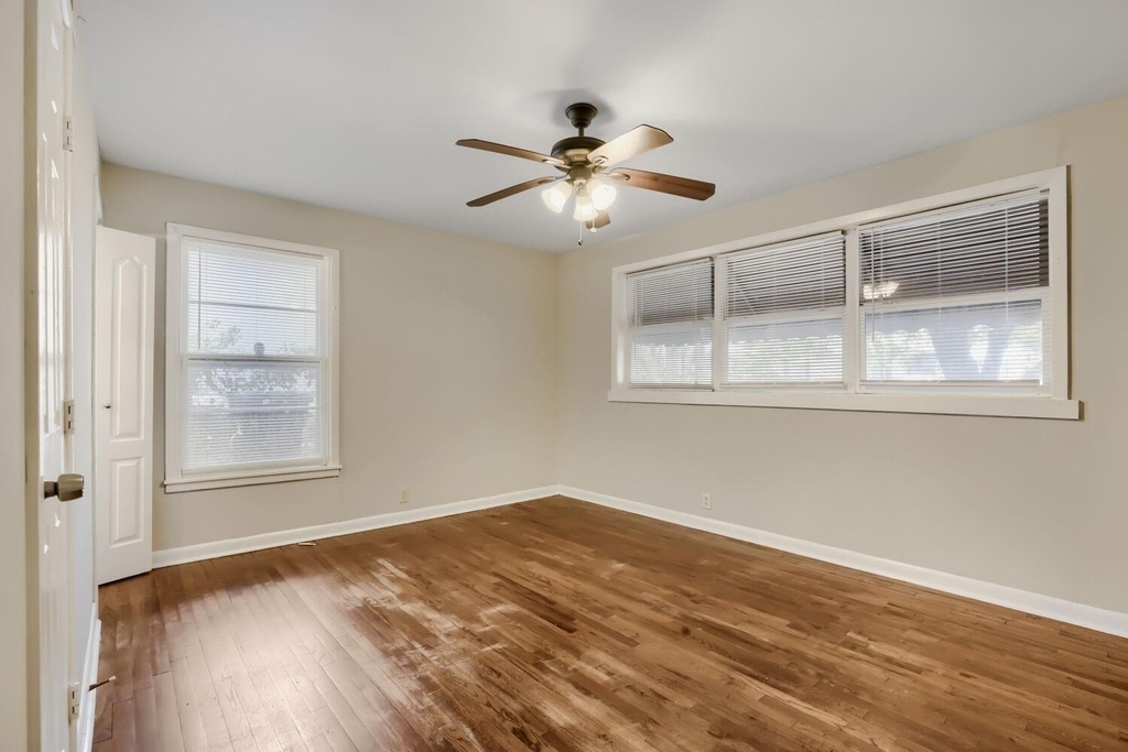 1811 W College Street - Photo 13