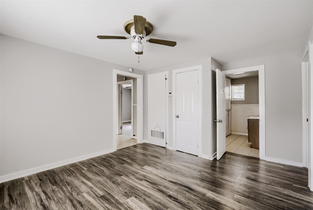 1050 Dubois Street - Photo 3