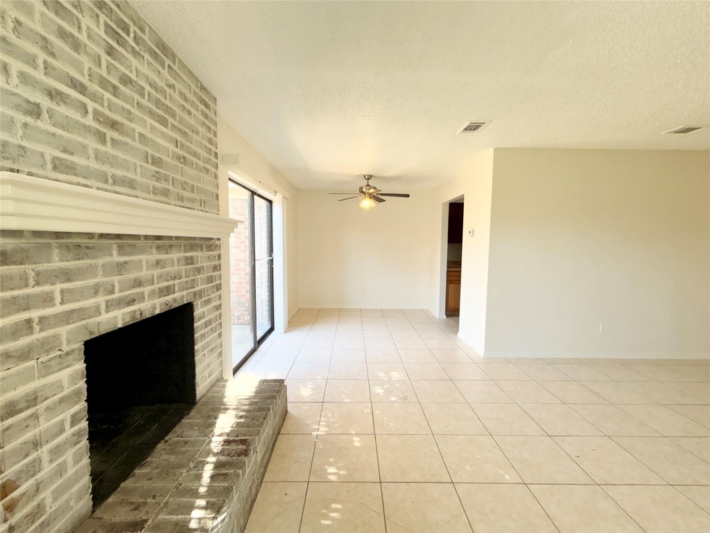 4001 N Garland Avenue - Photo 0